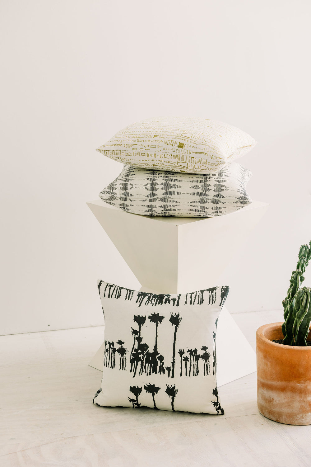 Avenida in Bosque 18" x 18" Pillow - at300nelson