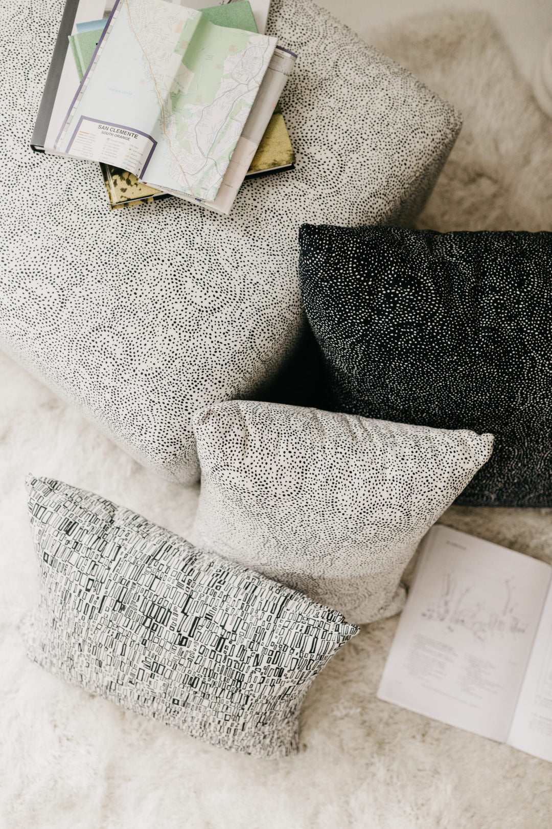 Palizada in Albatross 25" x 27" x 15" Large Ottoman - at300nelson