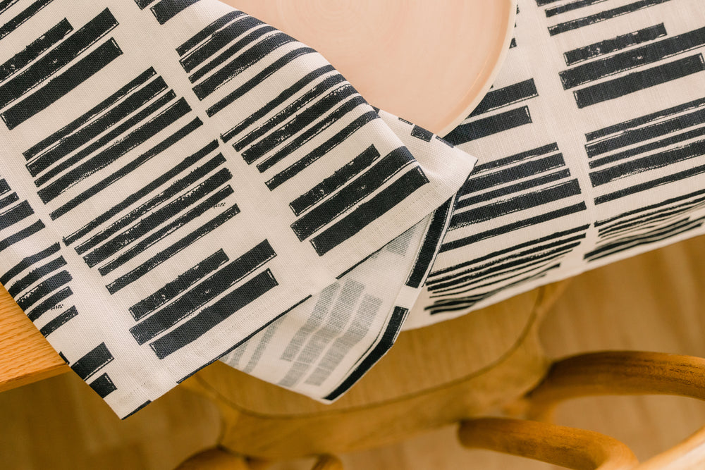 Marguerite in Indigo 70" x 90" Tablecloth - at300nelson