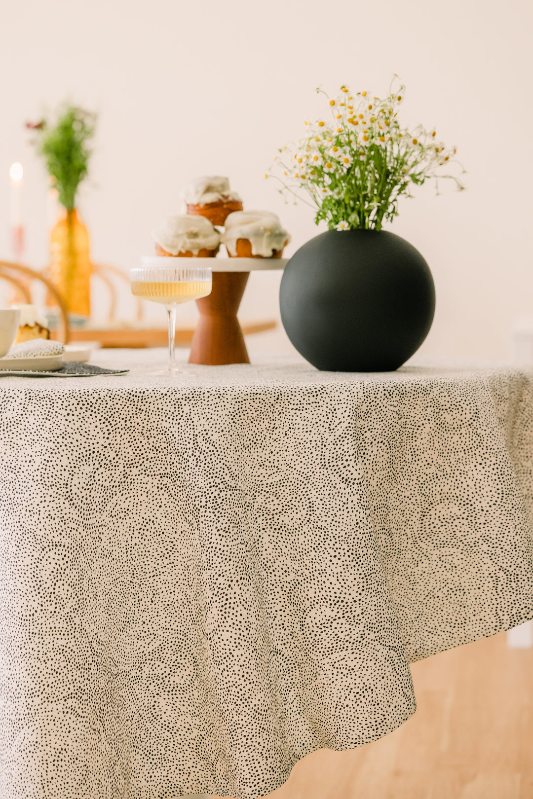 Palizada in Albatross 70" x 70" Round Tablecloth - at300nelson