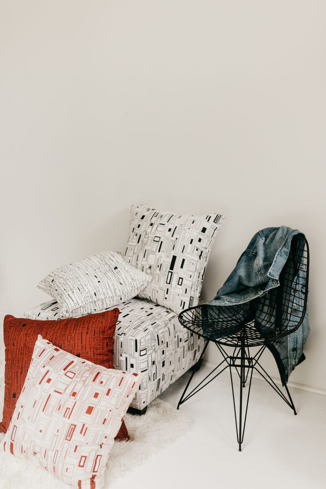 Cristianitos in Clairvoyant Large Ottoman 25" x 27" x 15" - at300nelson